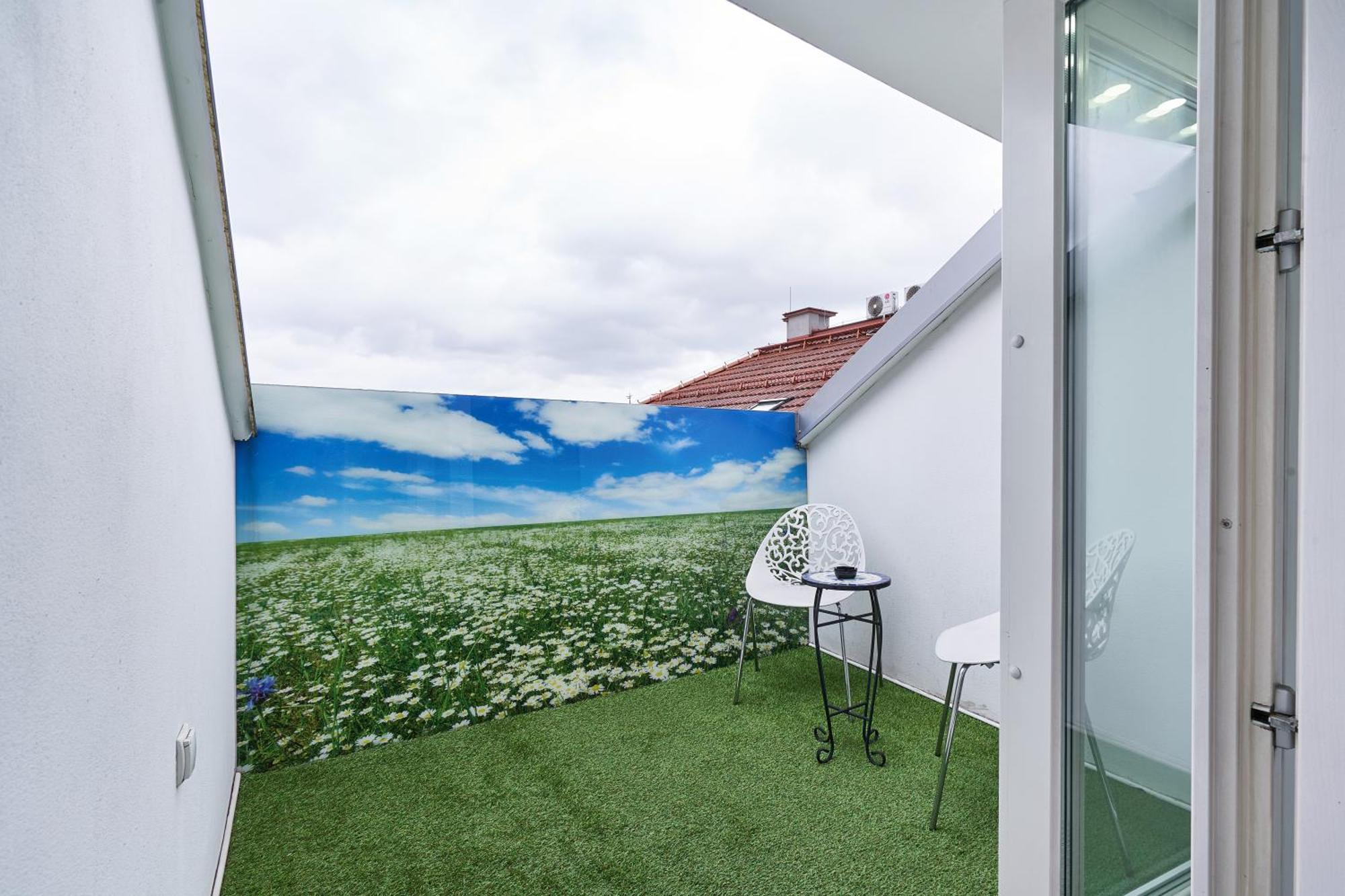 크라쿠프 Unique Design Loft In Middle Of Centre Of Old Town With Netflix 아파트 외부 사진